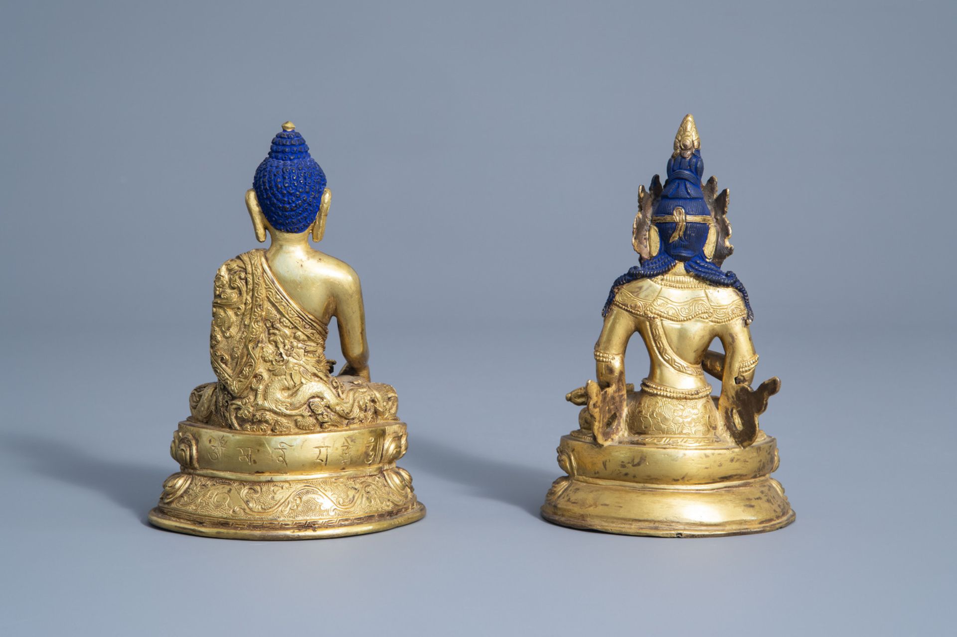 Two Chinese gilt bronze figures of Buddha, 19th/20th C. - Image 3 of 7