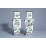 A pair of Chinese quadrangular famille verte vases with figurative design, 19th C.
