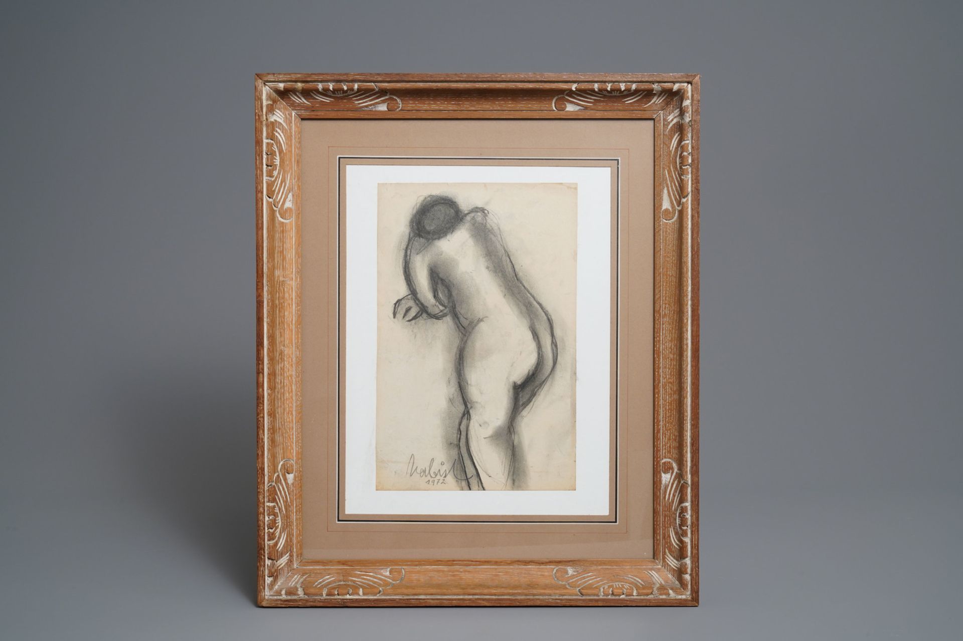 Maurice Verbist (1913-1984): Naked woman seen from behind, charcoal on paper, dated 1972 - Image 2 of 4