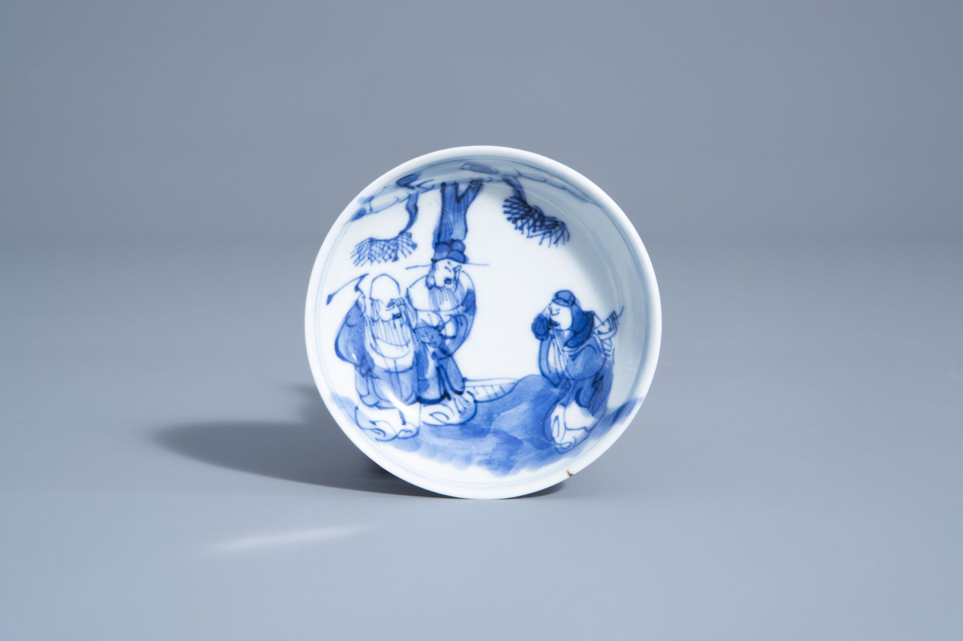 A varied collection of Chinese blue and white porcelain, 19th C. - Bild 10 aus 11