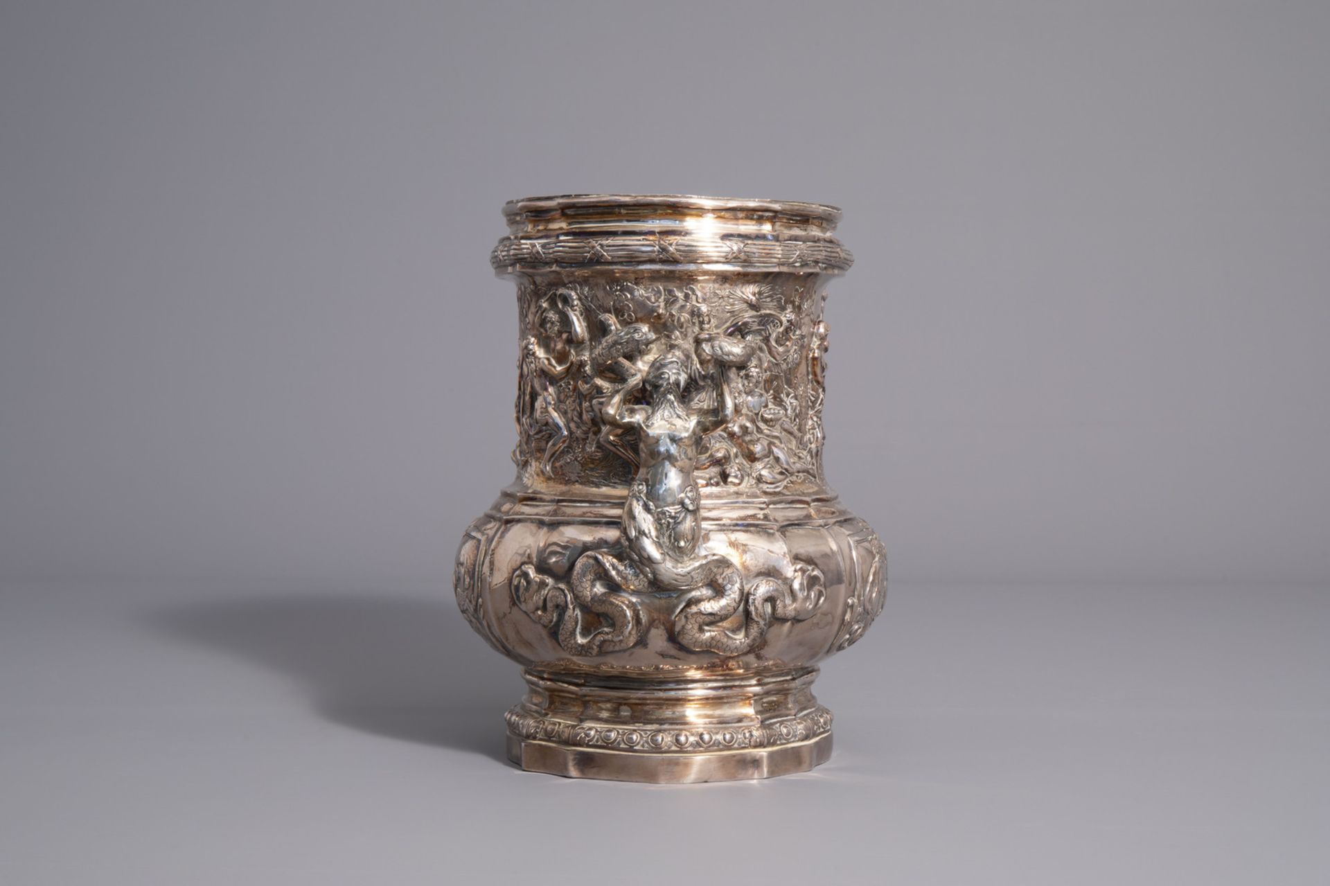An exceptional silver wine cooler with mythological scenes all around, various marks, 19th/20th C. - Image 3 of 8