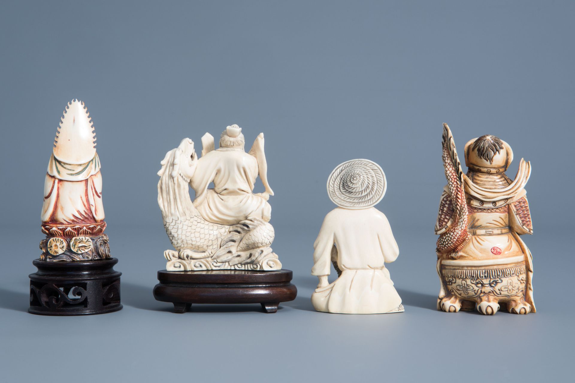 Four various Chinese carved figures, 19th/20th C. - Image 4 of 9