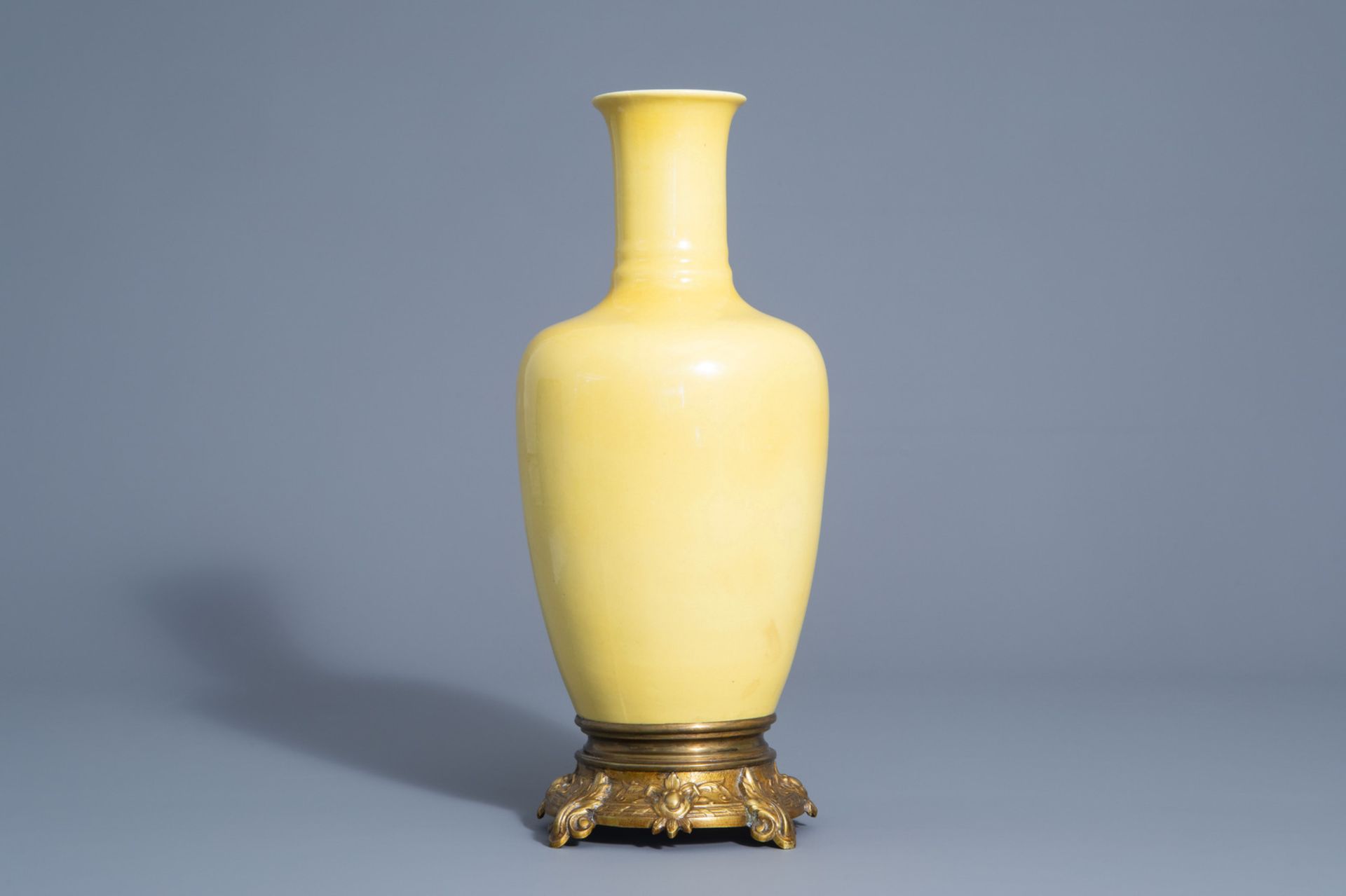 A Chinese bronze mounted monochrome yellow vase, 19th/20th C. - Image 4 of 7