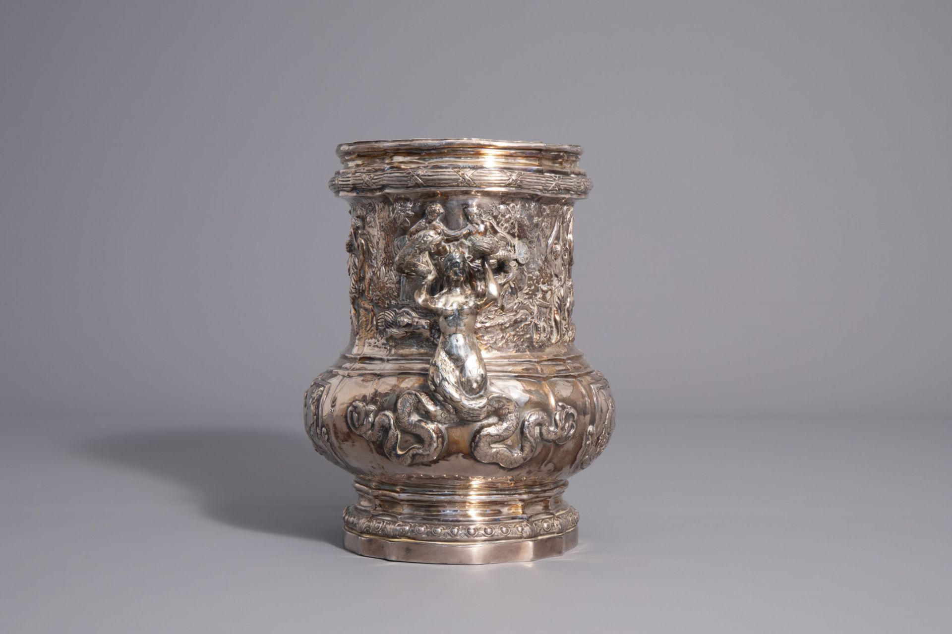 An exceptional silver wine cooler with mythological scenes all around, various marks, 19th/20th C. - Image 5 of 8