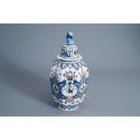 A large Dutch Delft cashmire palette vase and cover, first half of the 18th C.