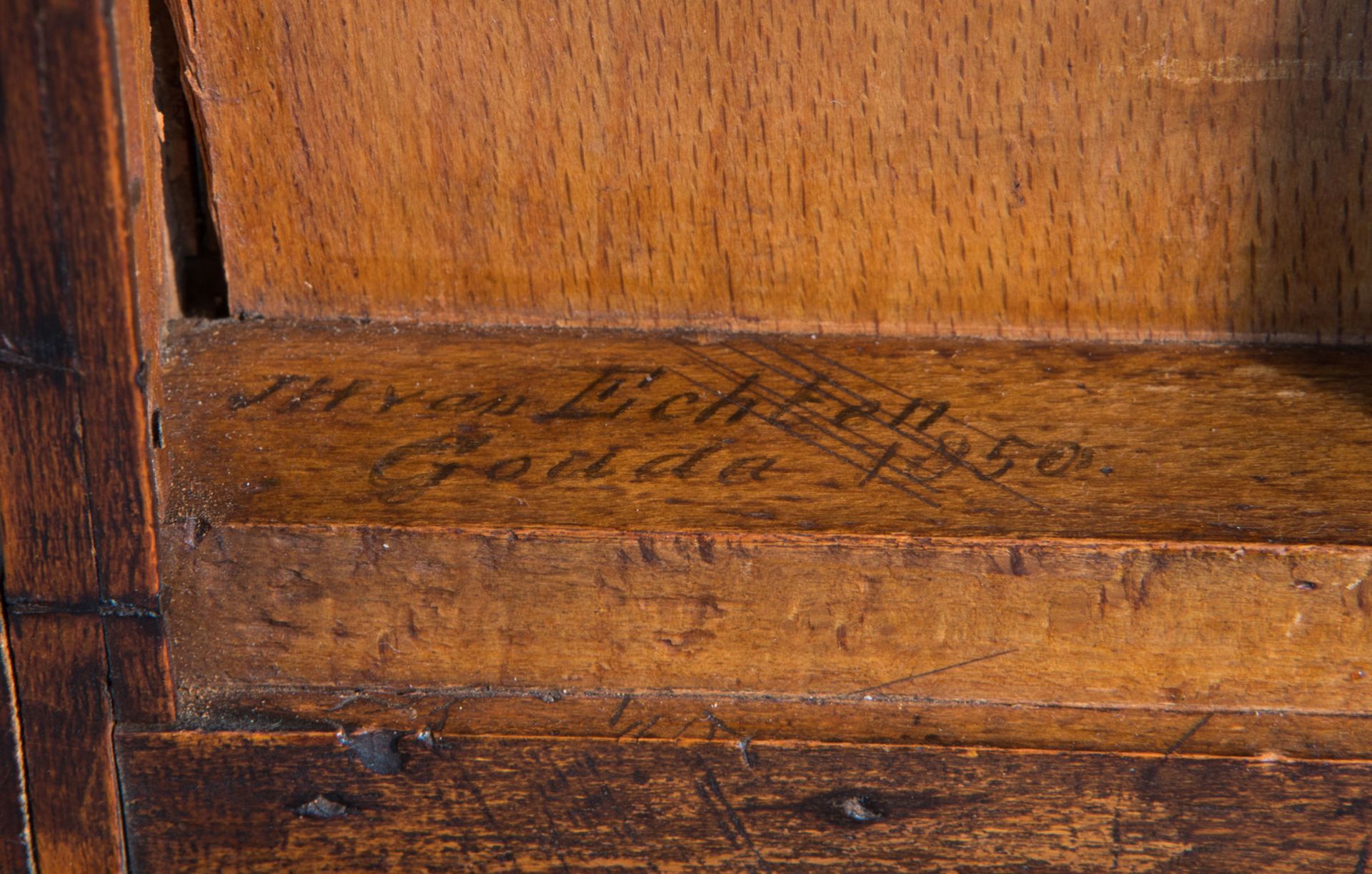 A wooden Gothic revival chapel shaped watch holder and a Ressurection of Christ, Holland, 19th/20th - Image 9 of 13