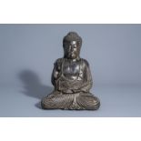 A Chinese painted wooden figure of Buddha, first halfÊ of the 20th C.