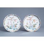 A pair of Chinese famille verte dishes with floral design, 19th/20th C.
