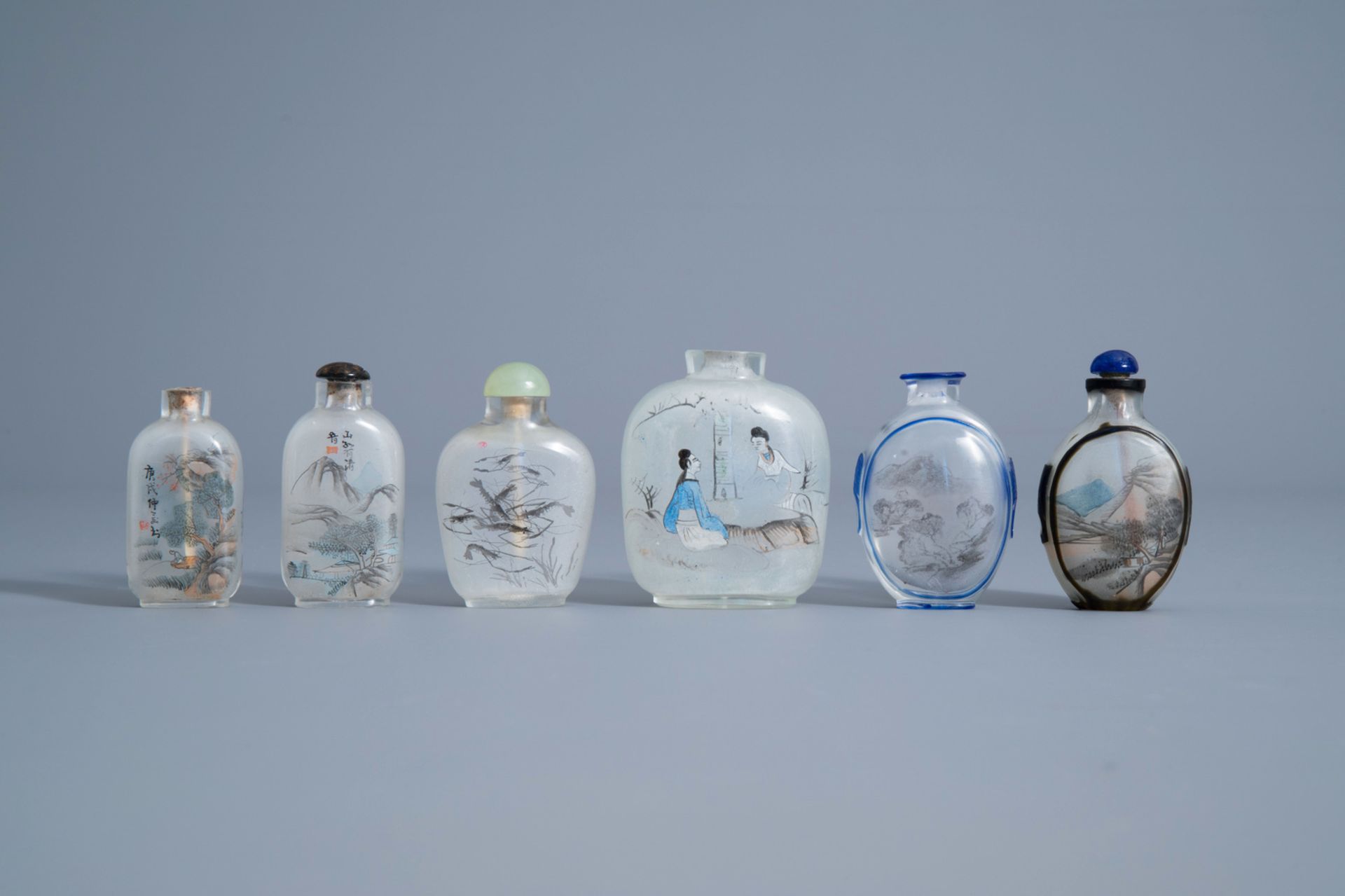 Thirteen Chinese inside-painted glass snuff bottles, 19th/20th C. - Image 10 of 13