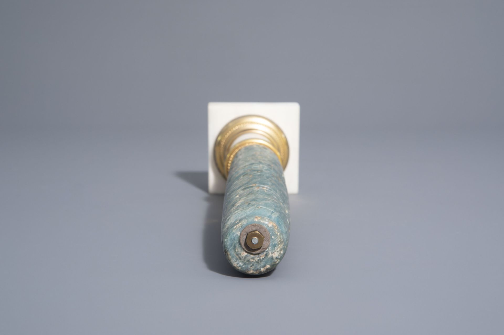 A Mexican dark green jade pipe on base, possibly Maya culture, 15th C. or later - Image 6 of 7