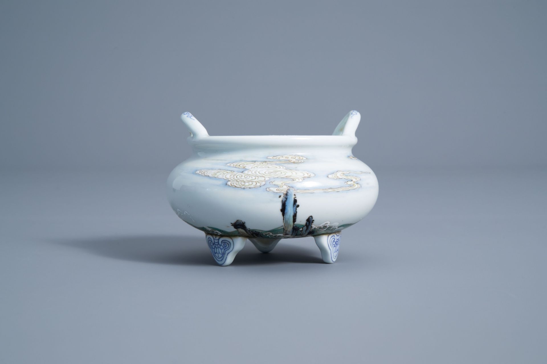 A Chinese famille rose tripod censer, Qianlong mark, 20th C. - Image 4 of 7