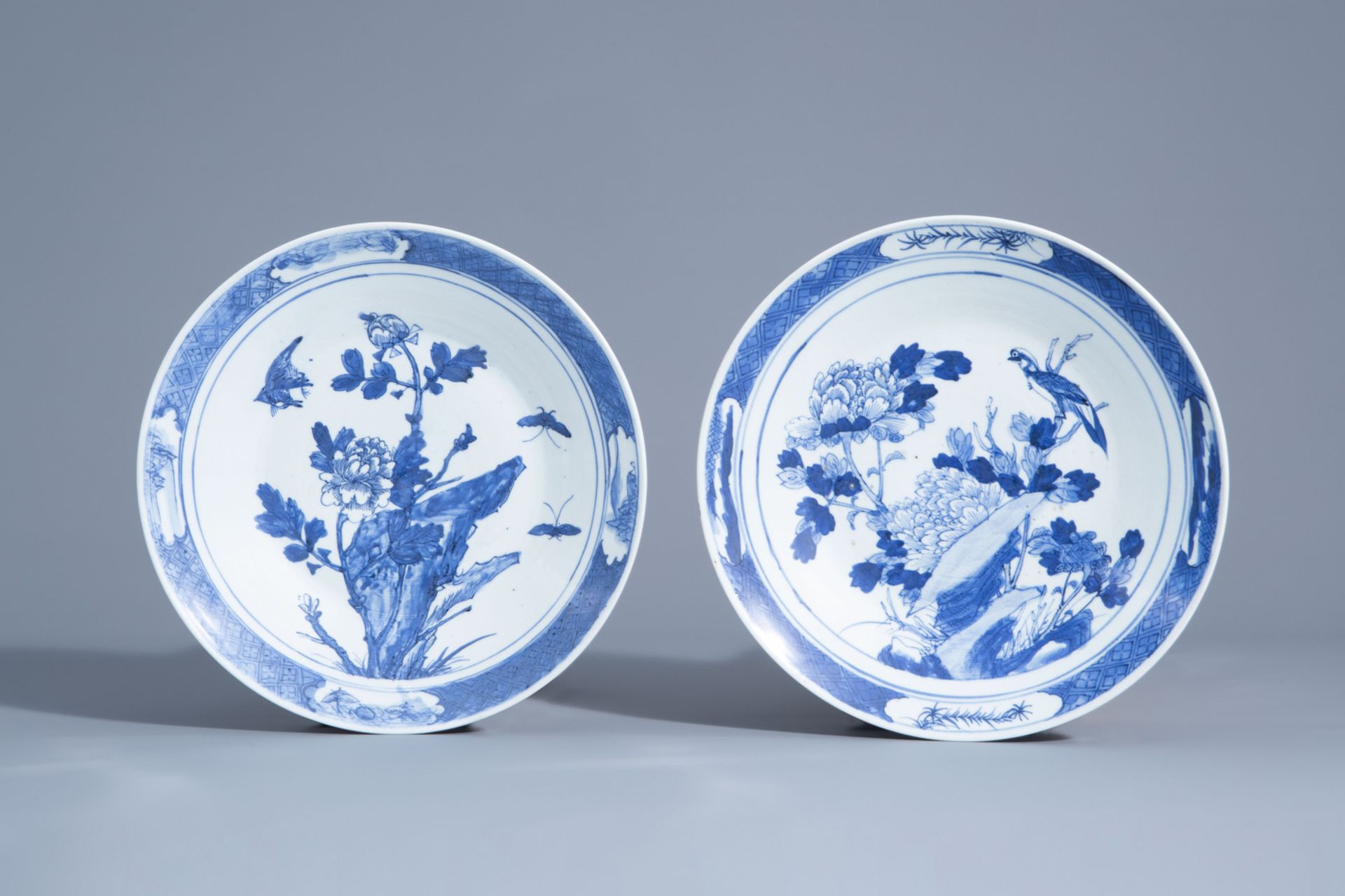 A varied collection of Chinese blue and white porcelain, 19th C. - Bild 2 aus 11