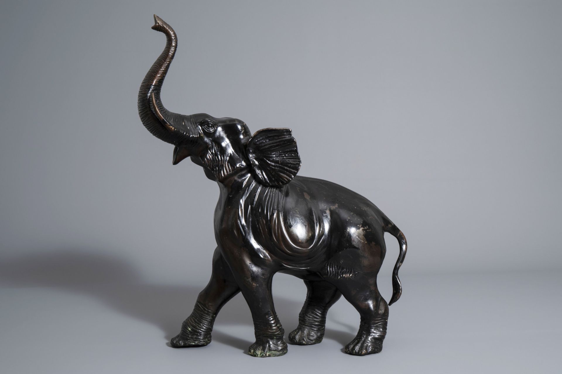 A patinated bronze elephant, probably France, 20th C. - Image 4 of 8