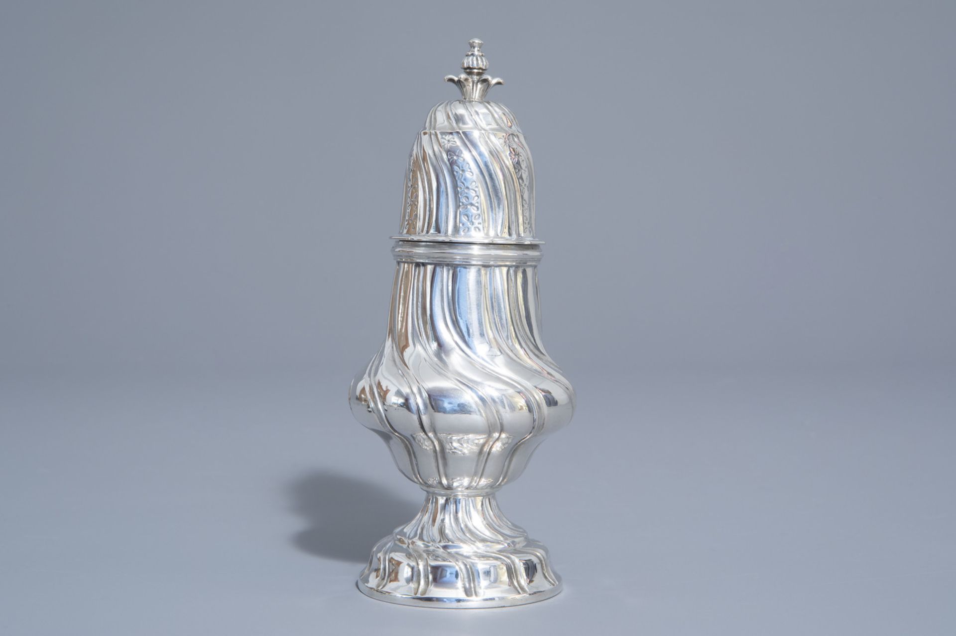 A silver Louis XV style mustard pot, dated [17]77 - Image 5 of 12