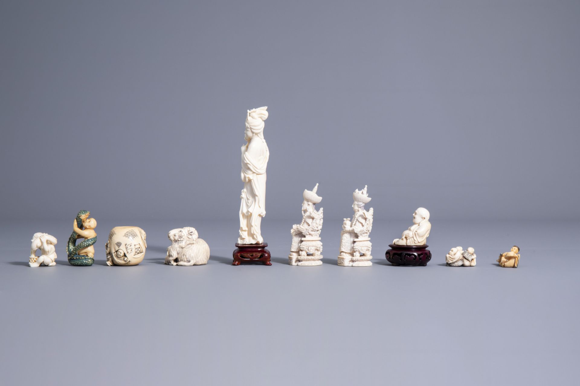 A varied collection of Chinese and Japanese carvings, 19th and early 20th C. - Image 5 of 13