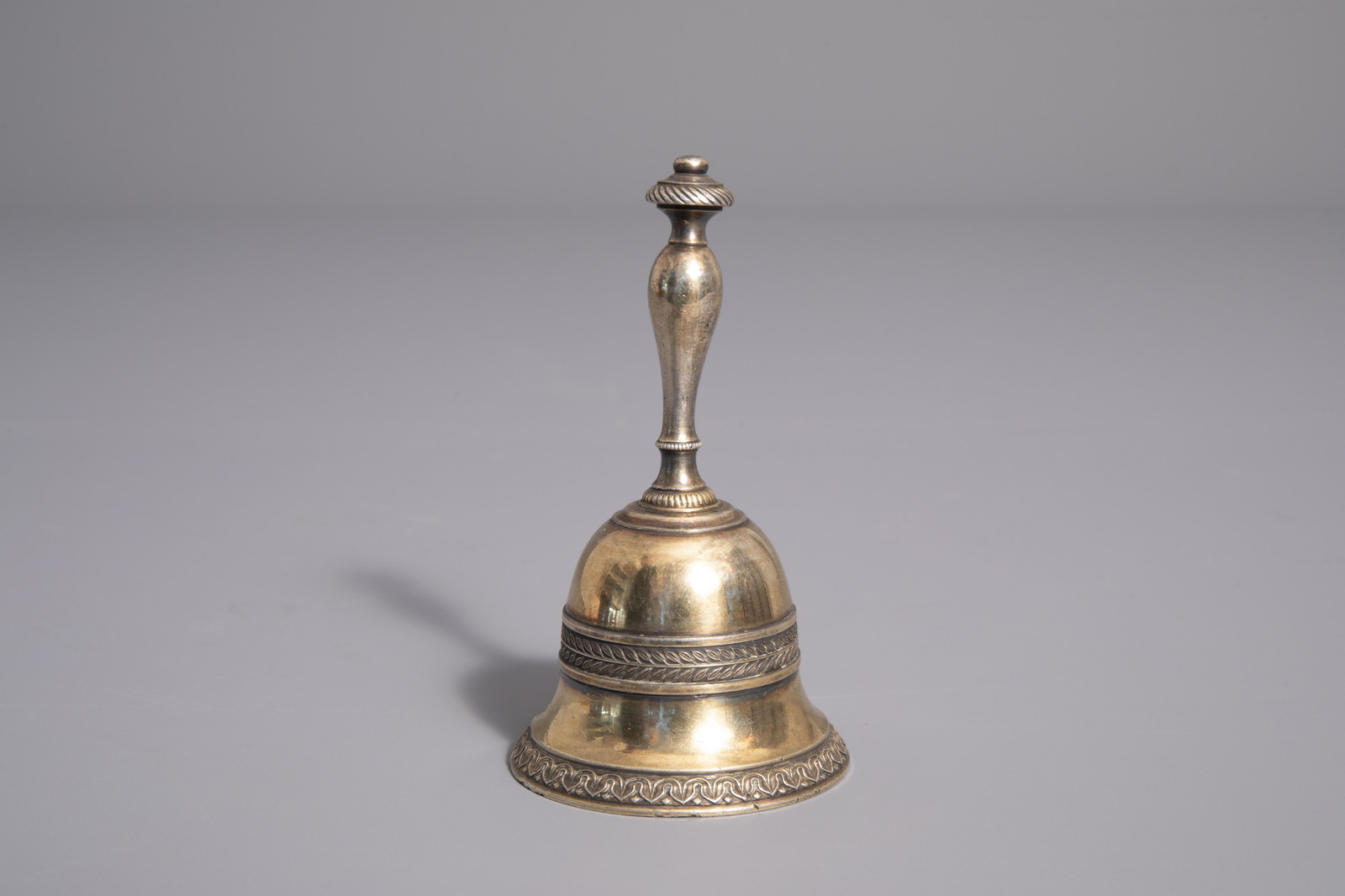 A gilt silver tabel bell, various marks, 19th/20th C. - Image 4 of 9