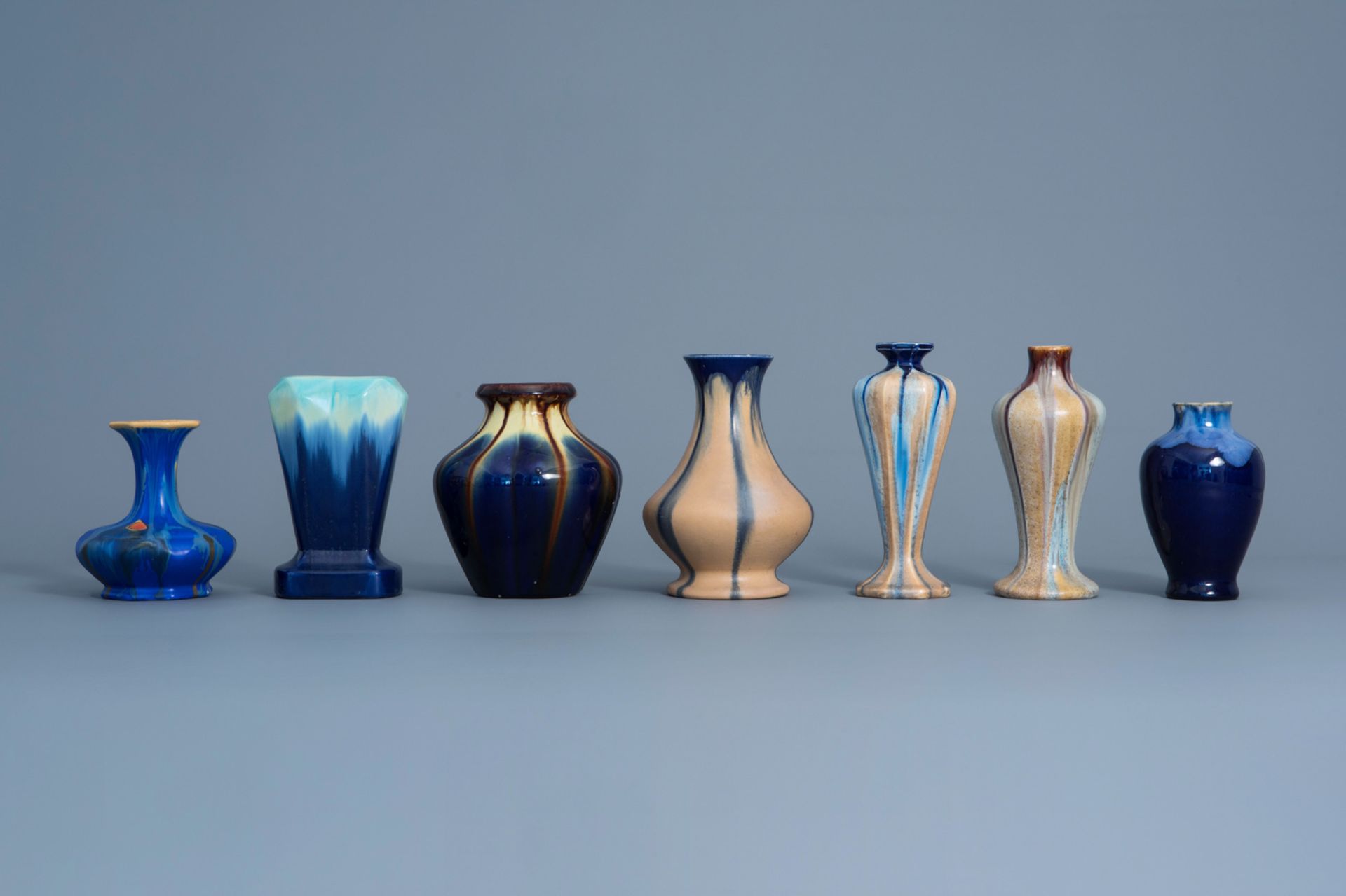 Fourteen polychrome Art Nouveau vases, a.o. Thulin and Astoria, first half of the 20th C. - Bild 4 aus 13