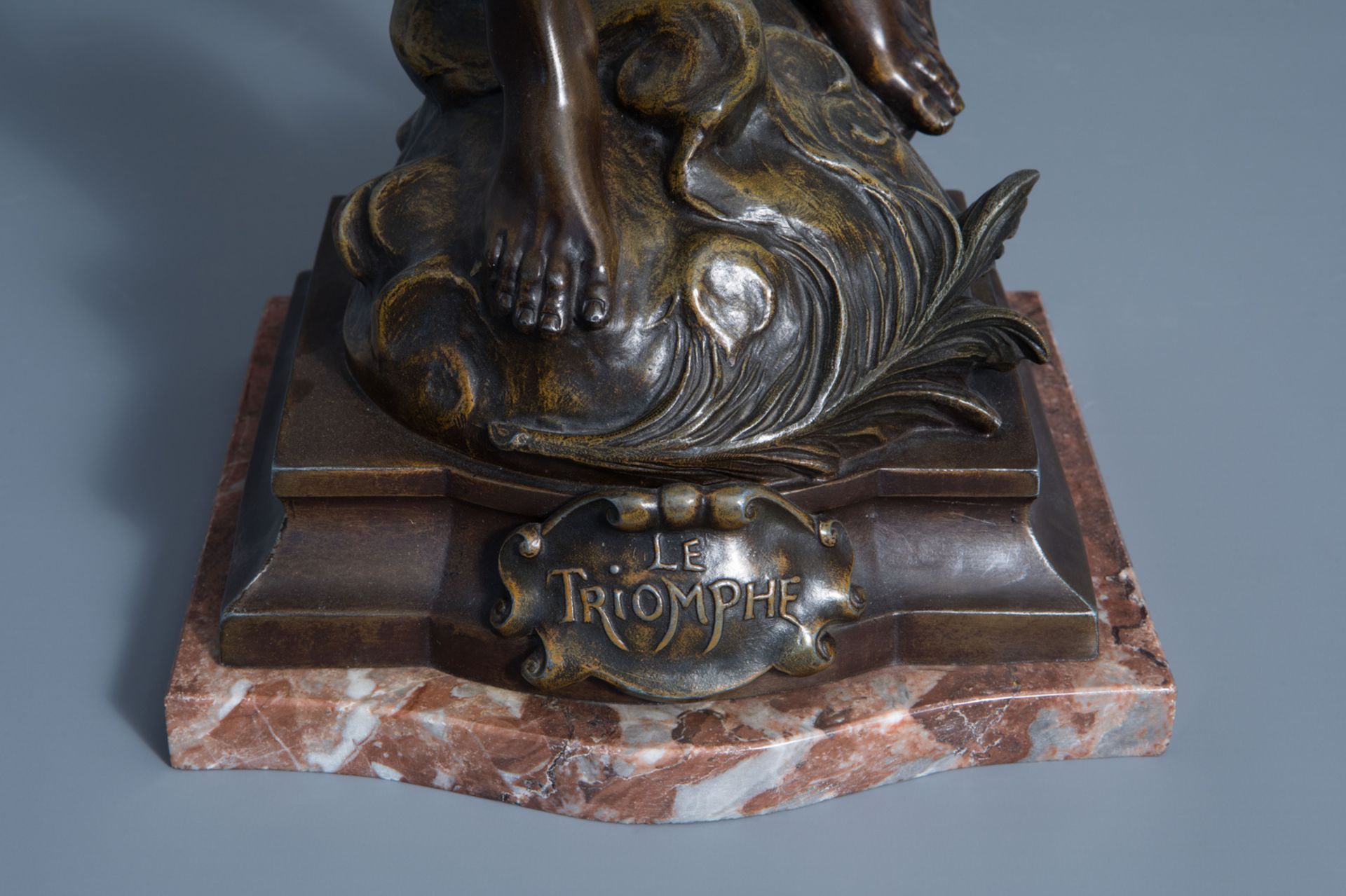 Louis Moreau (1883-1952): 'Le triomphe', patinated zamac and a pair of marble and bronze candelabra, - Image 9 of 9