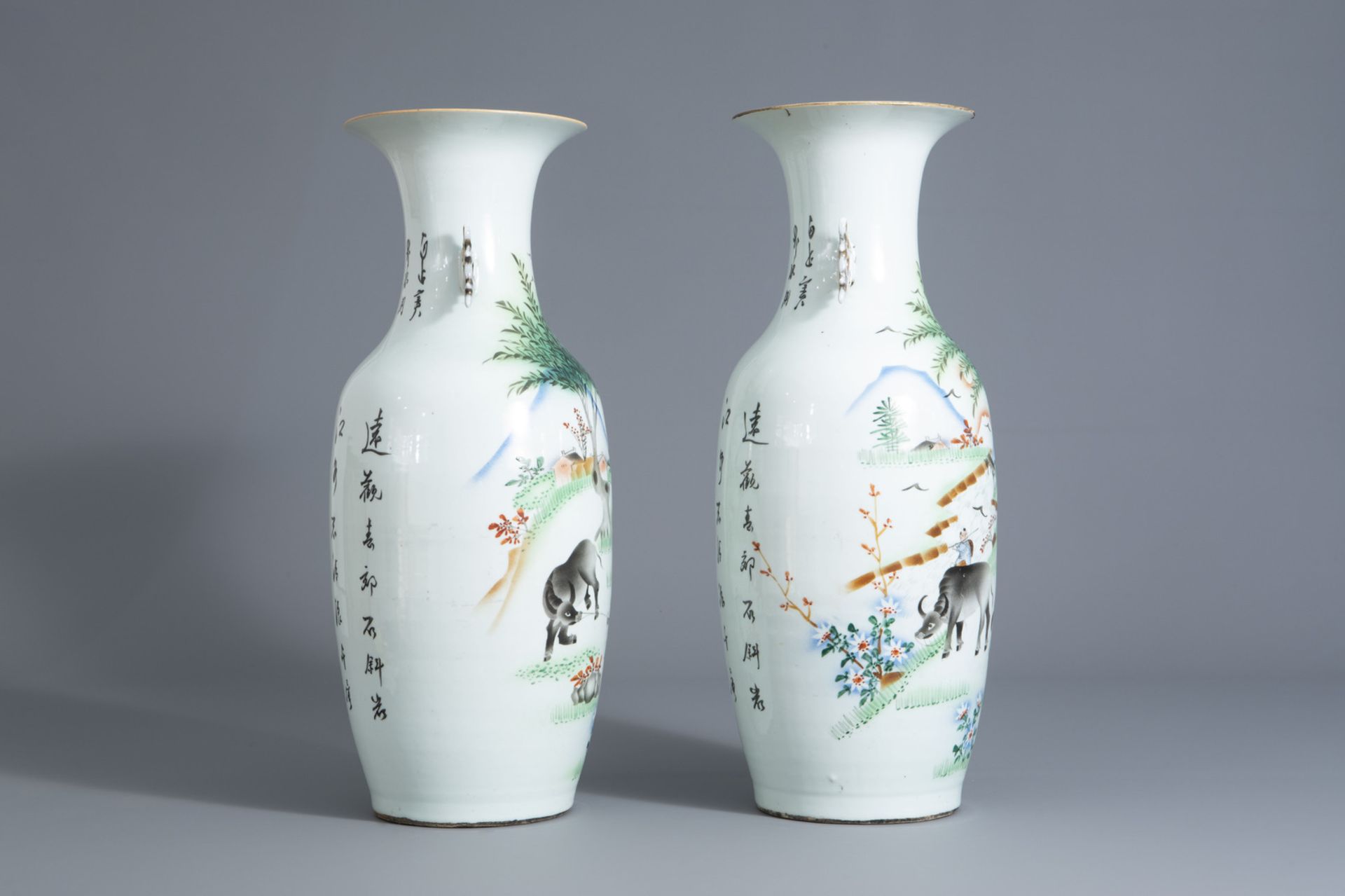 A pair of Chinese qianjiang cai vases with figures and water buffaloes in a landscape, 19th/20th C. - Image 2 of 6