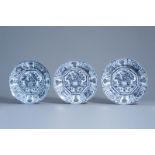 Three Dutch Delft blue and white chinoiserie Wanli style chargers, 17th/18th C.