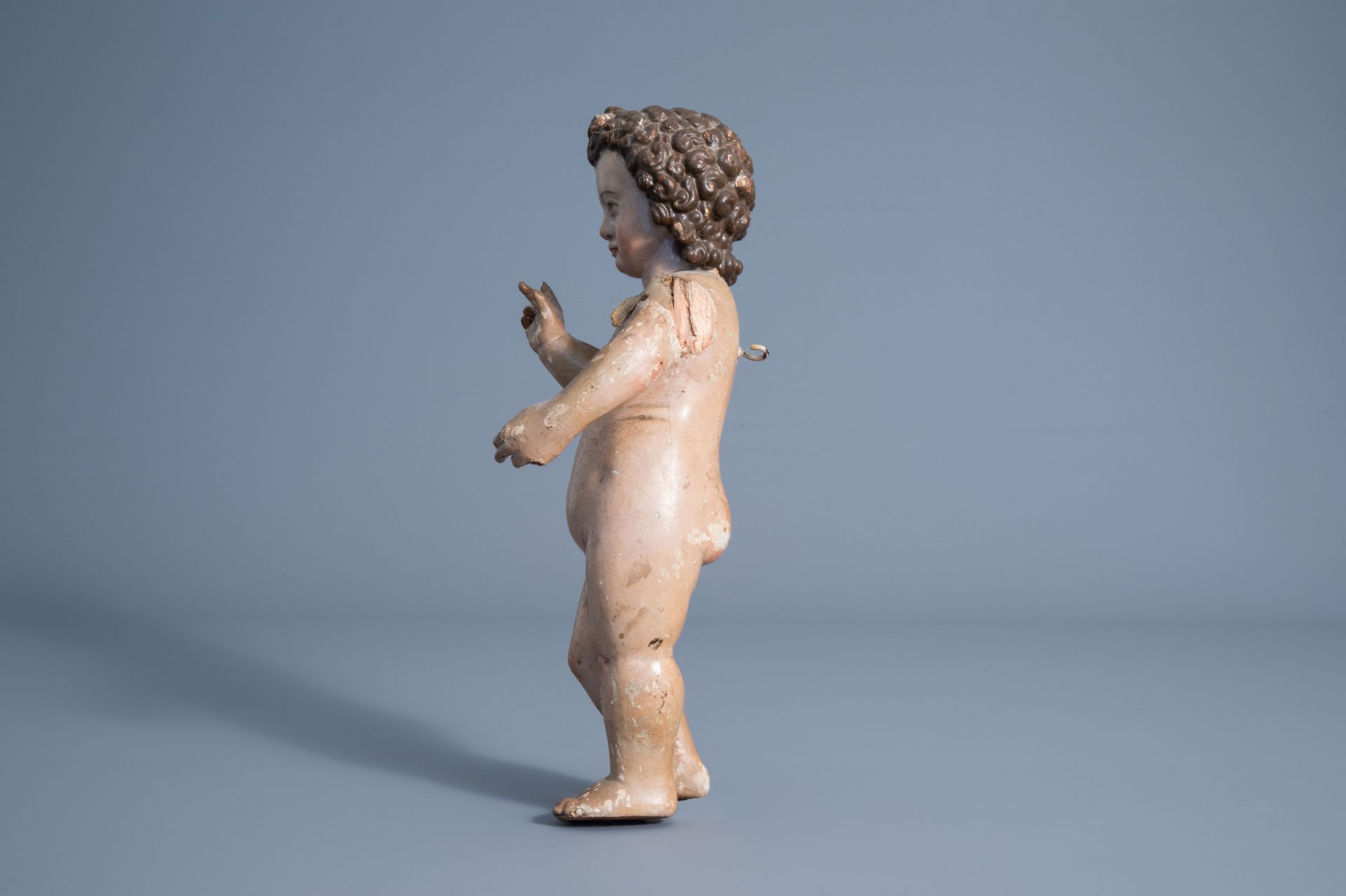 A Southern European carved and polychrome painted wooden Infant Christ, 18th C. - Image 5 of 7