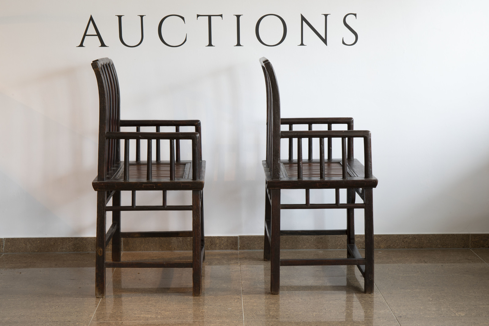 A pair of Chinese lacquered wooden chairs, first half of the 20th C. - Image 3 of 7