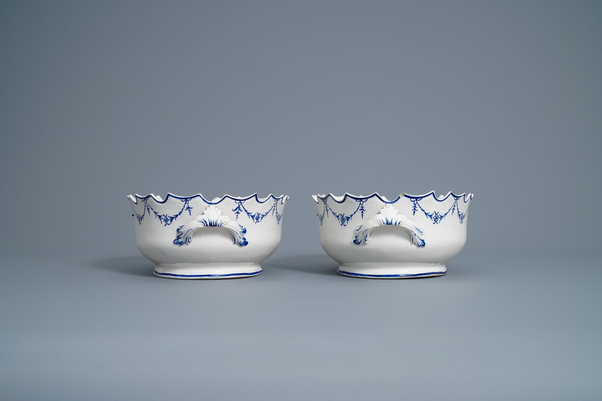 A blue and white faience fine covered tureen and a pair of monteiths, Boch Luxemburg, 1st half 19th - Image 12 of 14