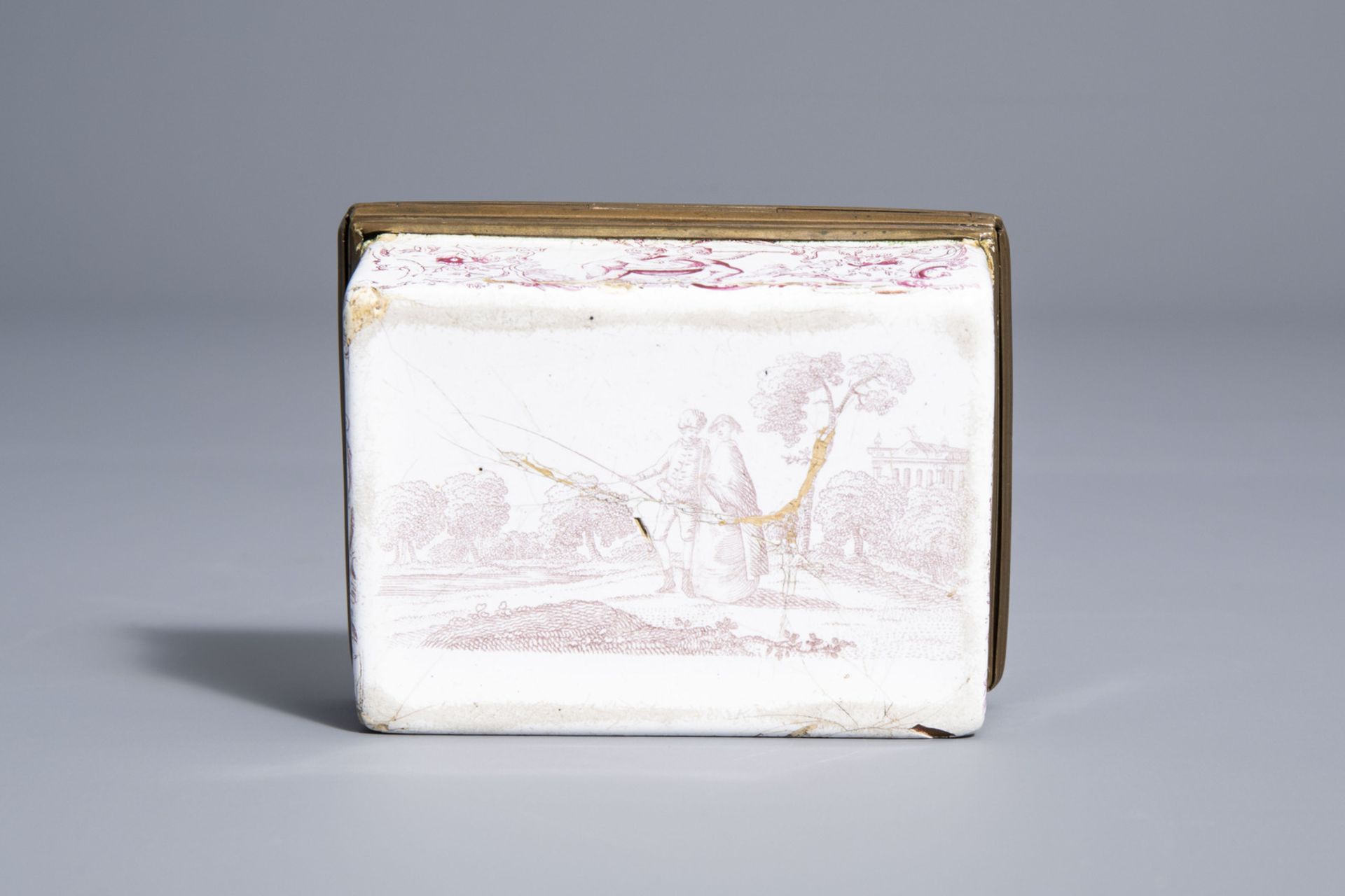 A painted enamel tobacco box, Battersea, England, second half of the 18th C. - Image 7 of 8