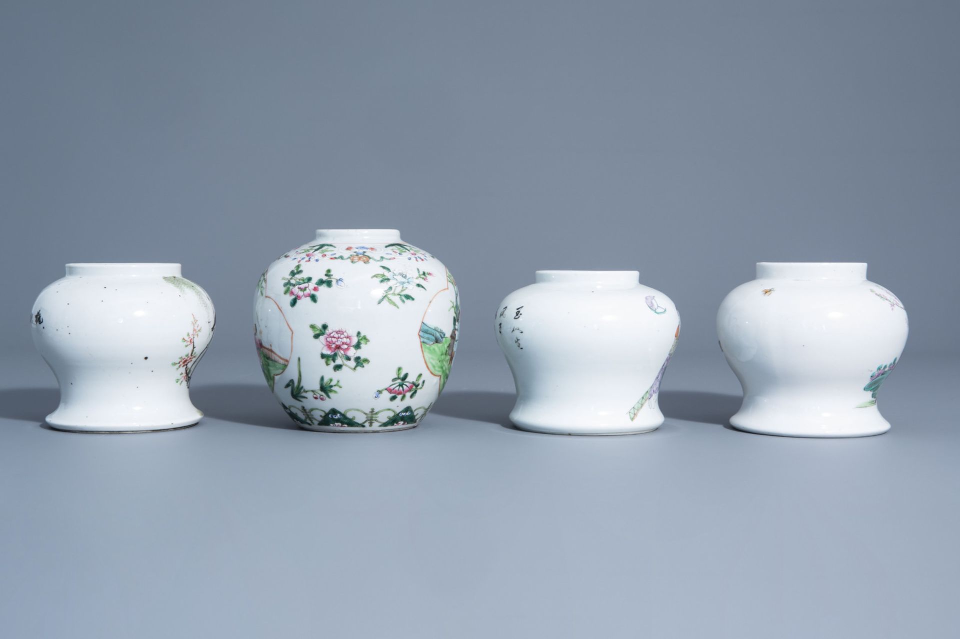 Seven Chinese blue and white and famille rose jars, 19th/20th C. - Bild 3 aus 13