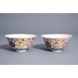 A pair of Chinese 'Baragon Tumed' marriage bowls, 19th/20th C.