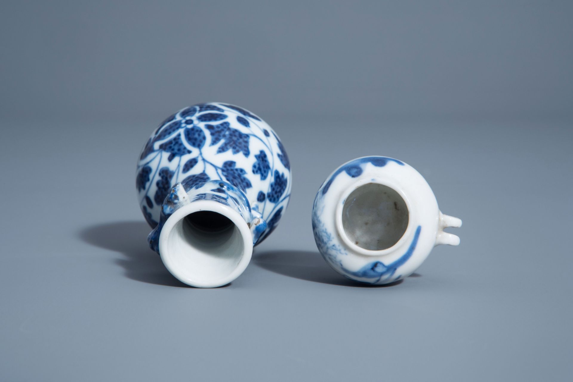 A varied collection of Chinese blue and white porcelain, 18th C. and later - Bild 14 aus 15
