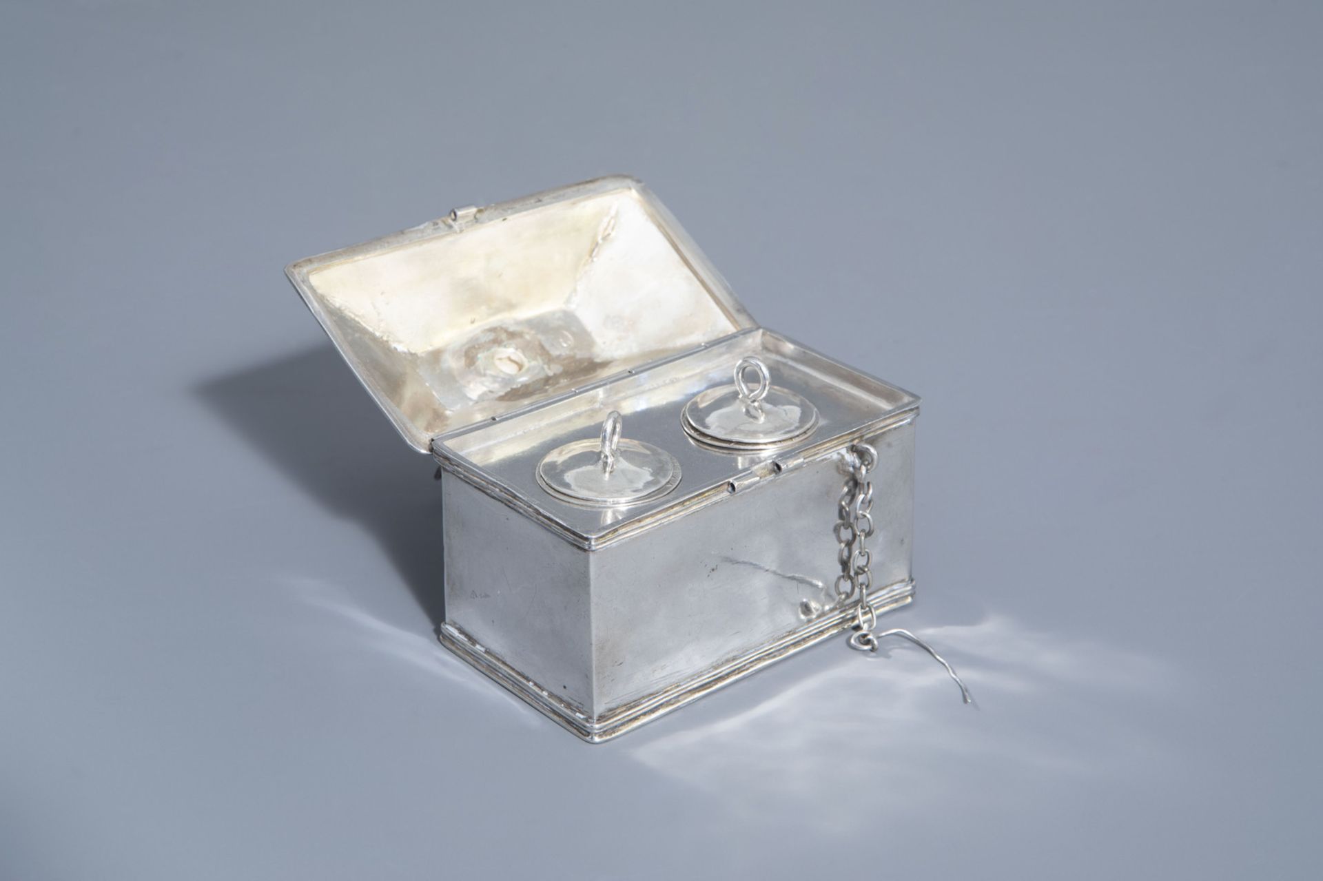 A silver chrismatory or chrismarium after a medieval example, probably France, 19th/20th C. - Image 8 of 13