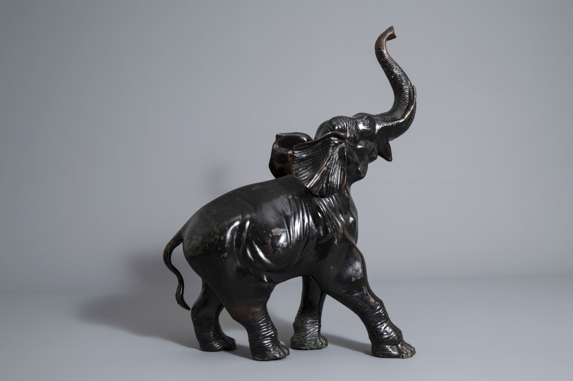 A patinated bronze elephant, probably France, 20th C. - Image 2 of 8