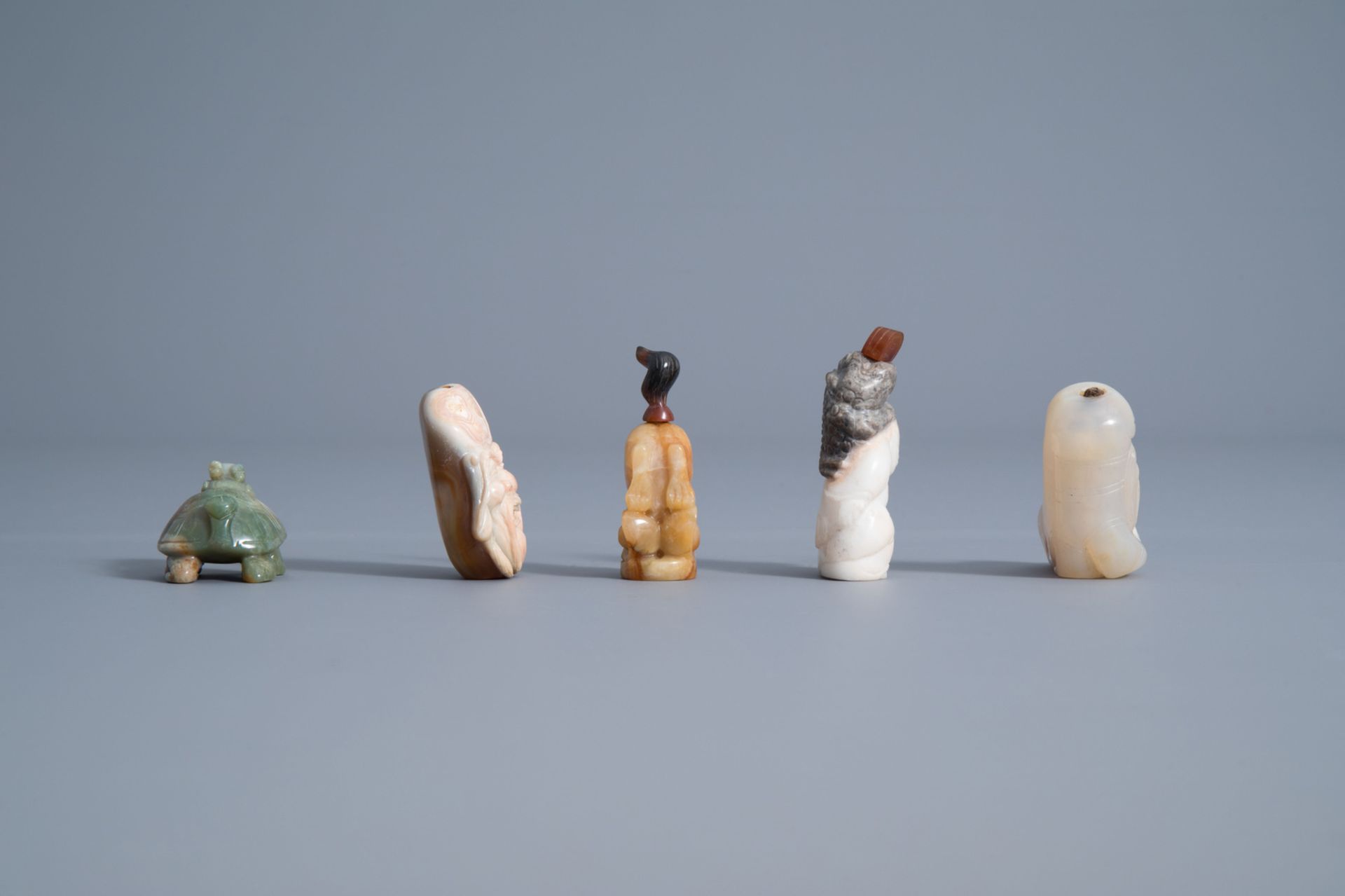 Ten various Chinese carved stone snuff bottles, 19th/20th C. - Image 9 of 13