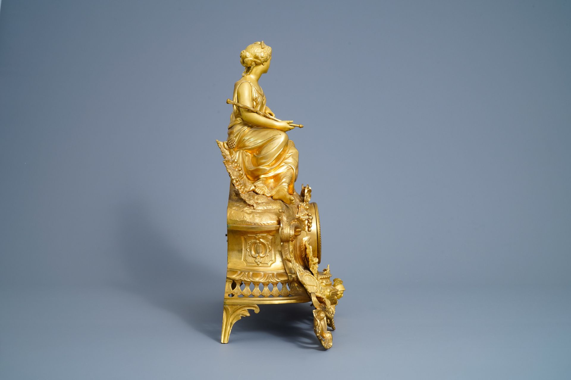 A French gilt bronze three-piece clock garniture with classical theme, 19th C. - Image 5 of 29