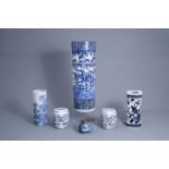 A varied collection of blue and white Chinese and Japanese porcelain, 19th/20th C.