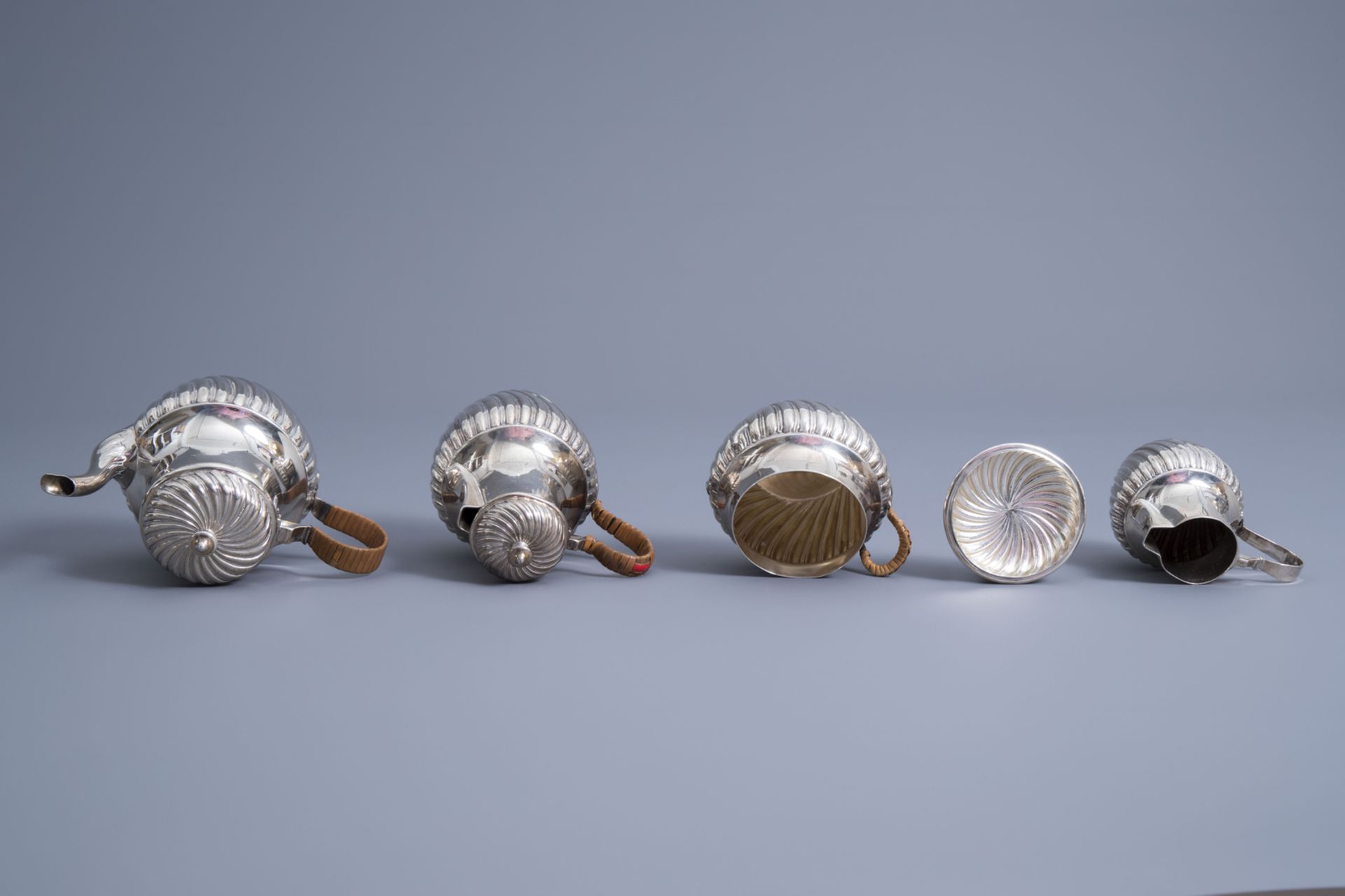 An interesting and varied collection of silver table objects, various origins, 19th/20th C. - Image 8 of 22