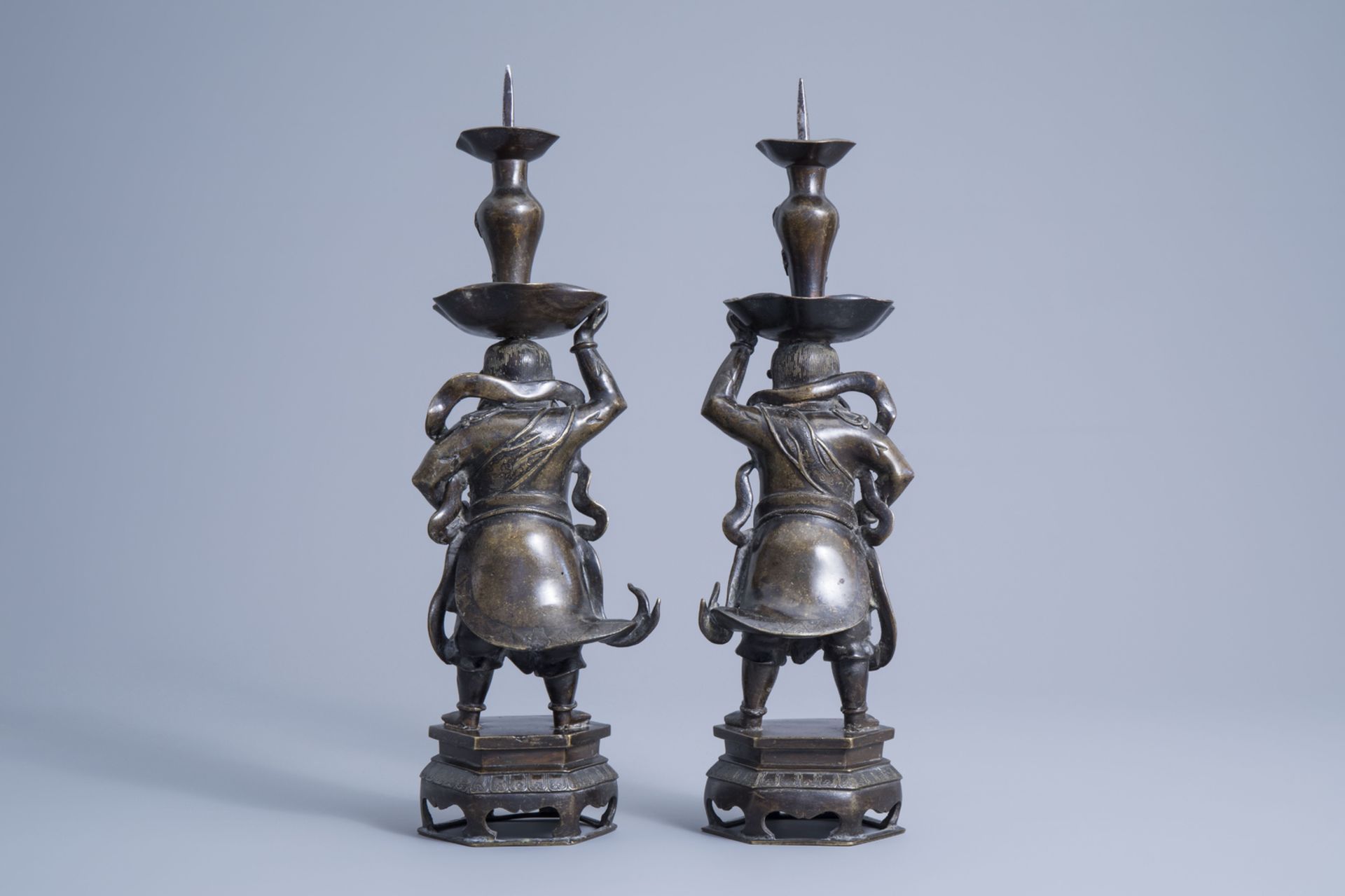 A pair of Chinese inlaid bronze candlesticks, 18th/19th C. - Image 3 of 7