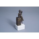 Jef Claerhout (1937): 'Laat de Halletoren zien', patinated bronze on a white marble base, ed. 25/100