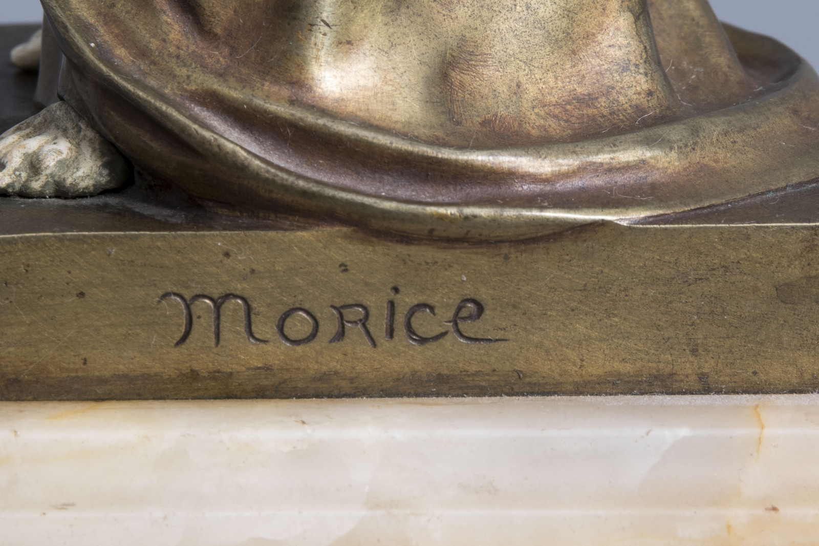 LŽon Morice (1868-1958): The Virgin and Child, chryselephantine on an onyx marble base - Image 6 of 8