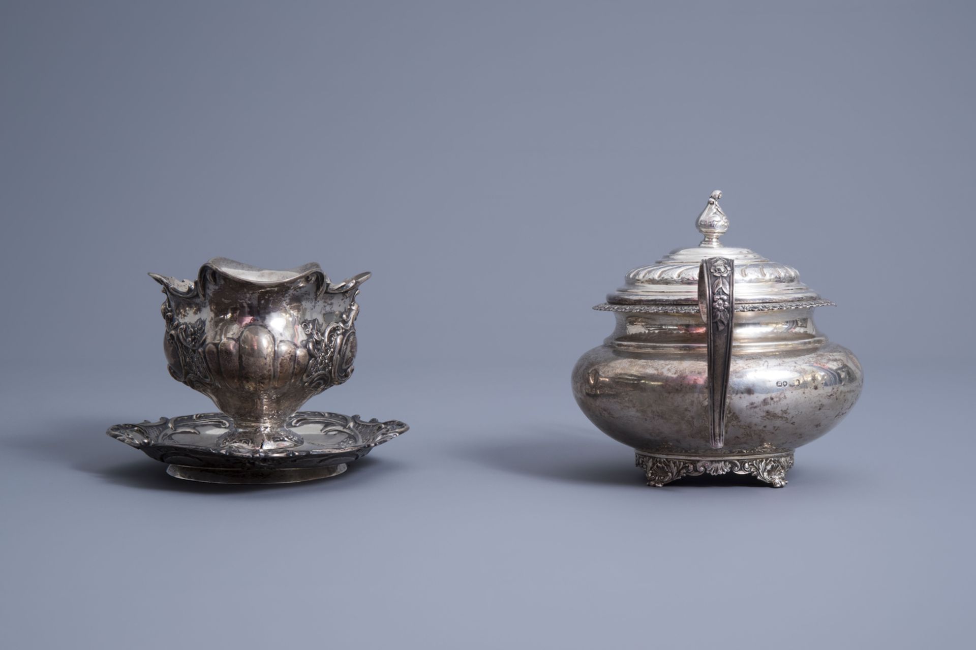 An interesting and varied collection of silver table objects, various origins, 19th/20th C. - Image 20 of 22