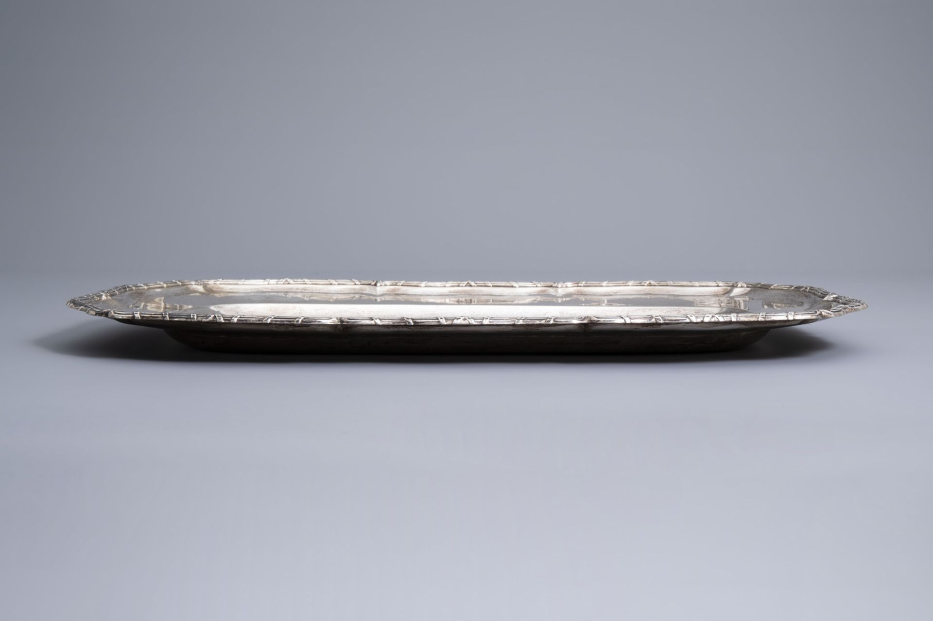 A Viennese silver tray in Louis XV style, 19th/20th C. - Image 5 of 8