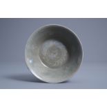 A Korean celadon bowl with ornamental design, probably Goryeo/Joseon, 14th/15th C.