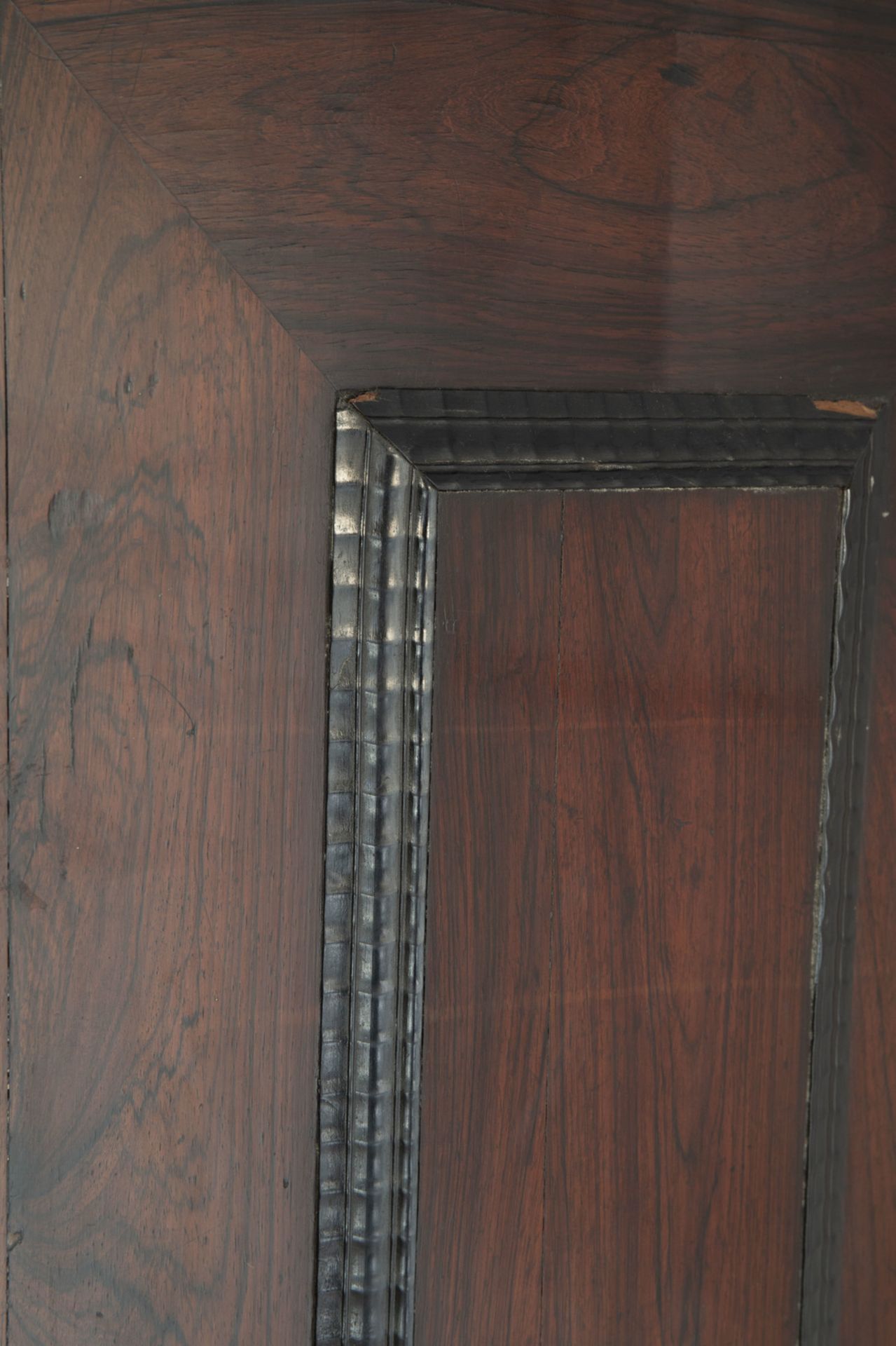 A Dutch two-door ebonized and rosewooden 'Kussenkast' cupboard, ca. 1700 - Image 10 of 10