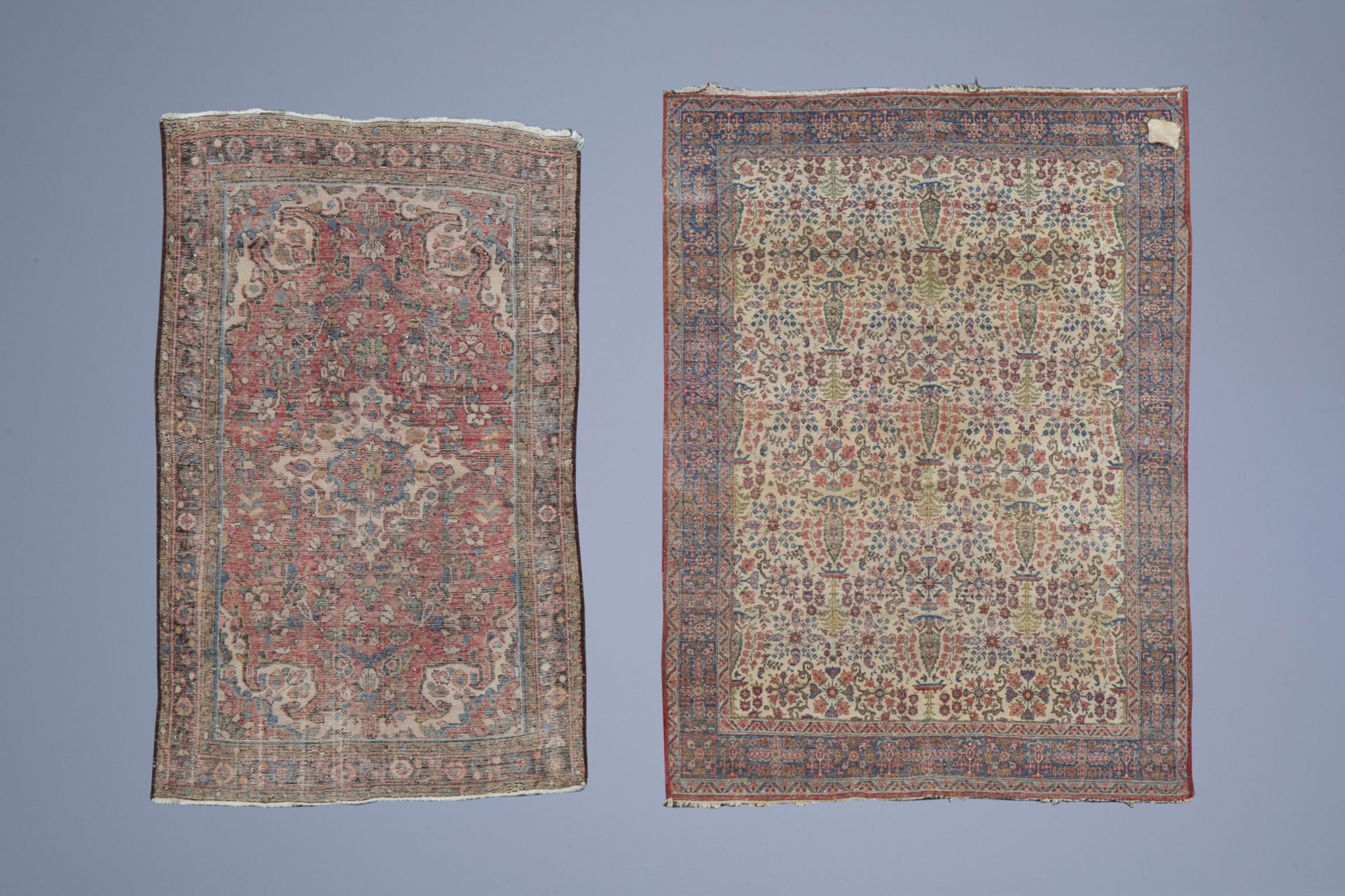 Two Oriental rugs with floral design, wool on cotton, 20th C. - Image 2 of 4