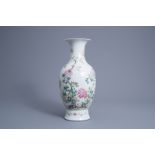 A Chinese famille rose vase with floral design, 19th/20th C.