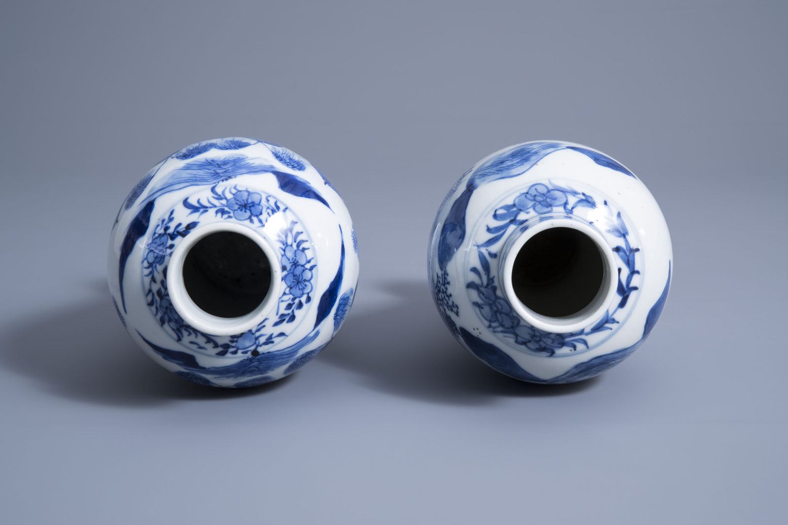 Two Chinese blue and white baluster vases with figures in a river landscape, Kangxi mark, 19th C. - Image 5 of 7