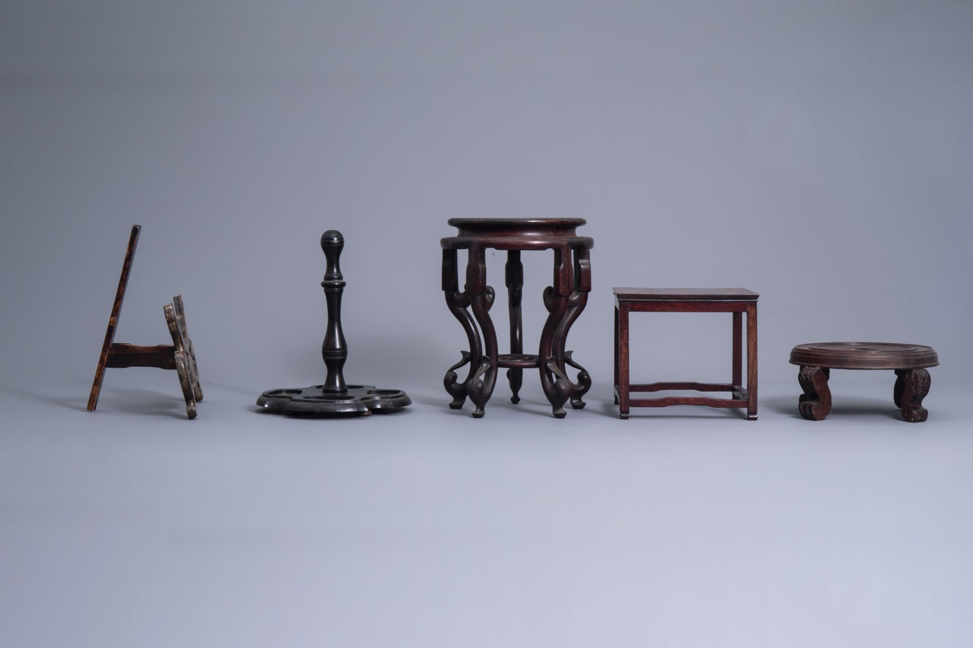 A collection of Chinese wooden stands, 19th/20th C. - Image 3 of 23