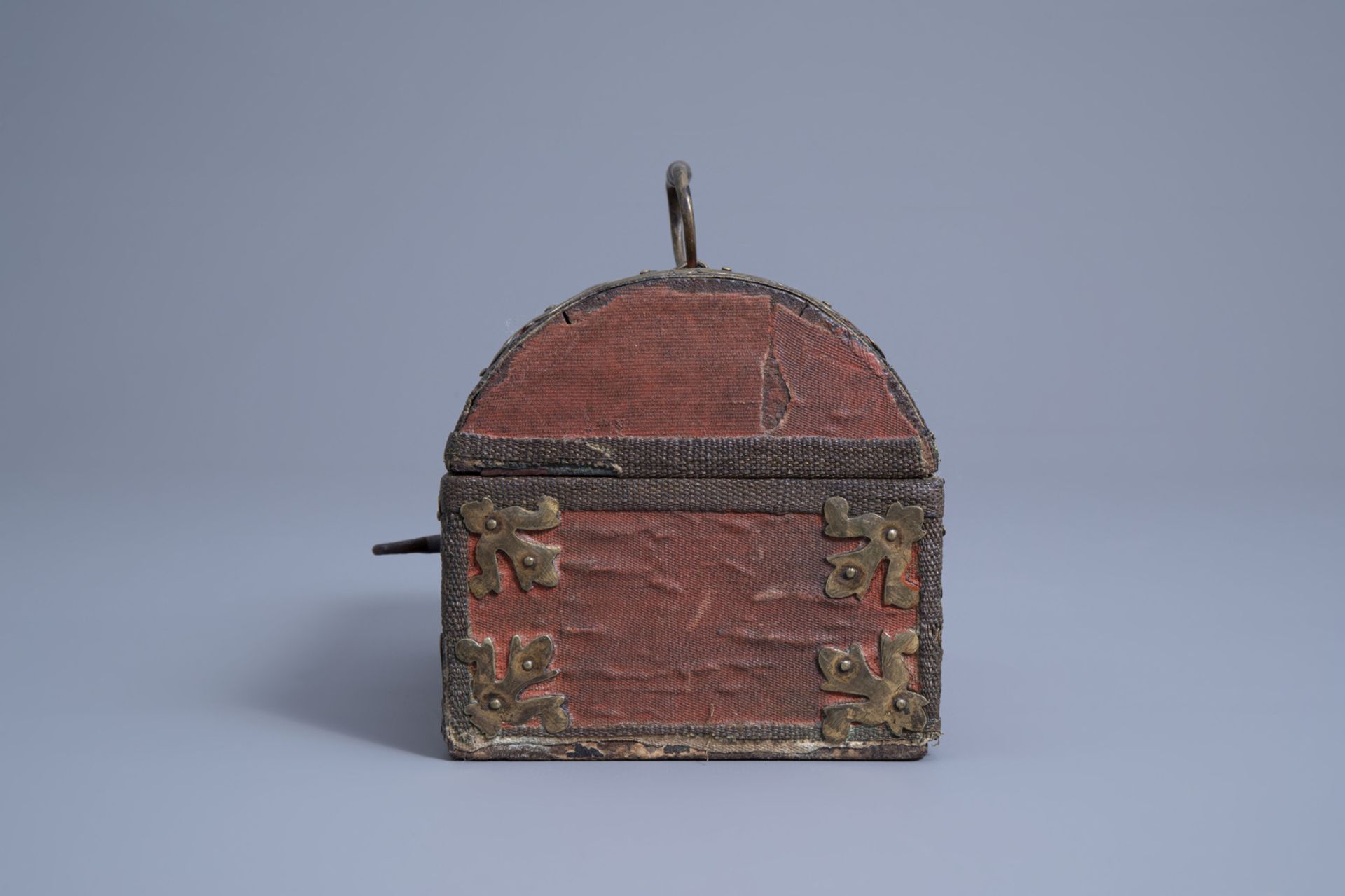 A French brass mounted and lined wooden jewelry or valuables box, 18th C. - Image 5 of 8