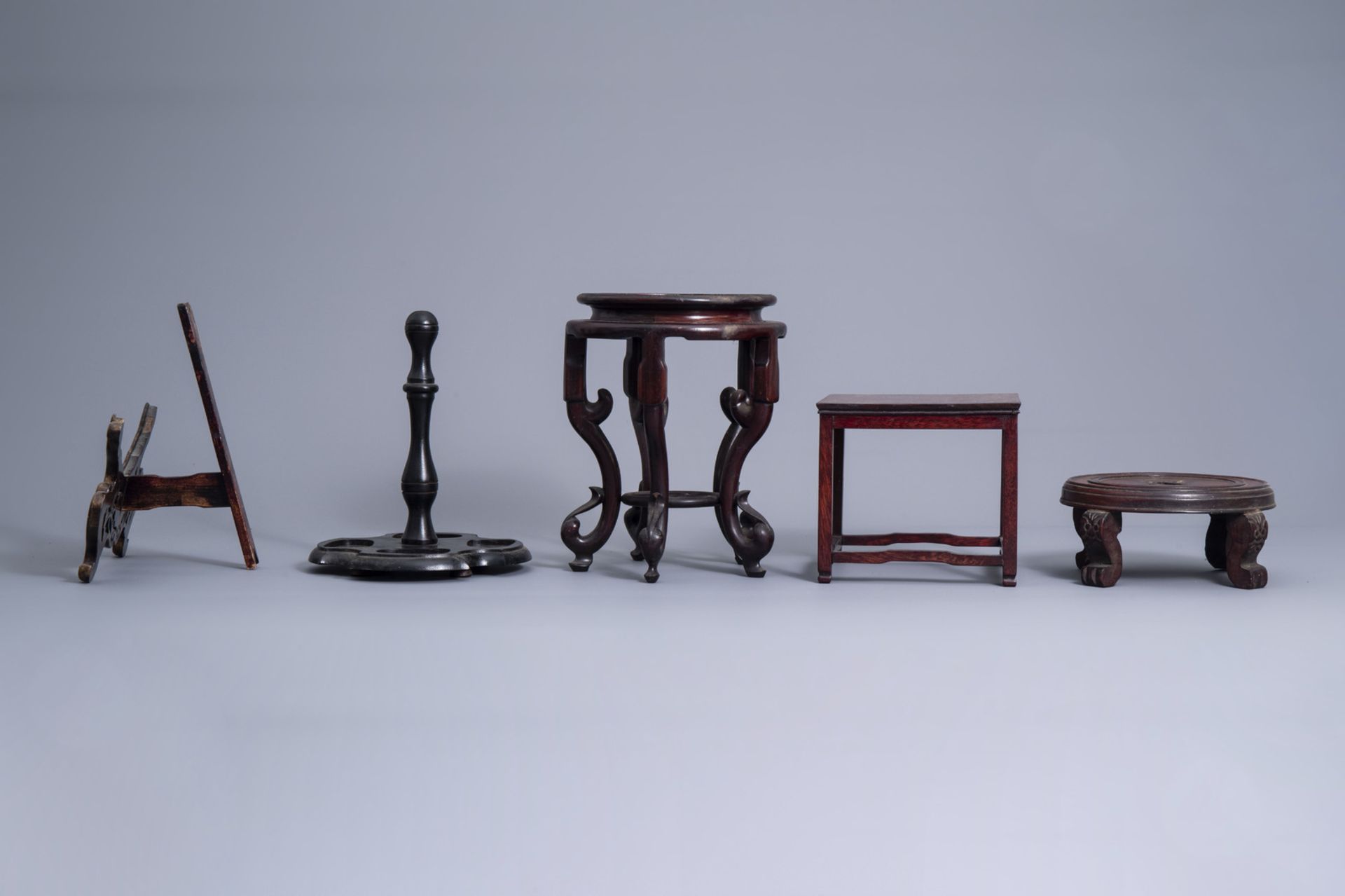 A collection of Chinese wooden stands, 19th/20th C. - Image 5 of 23